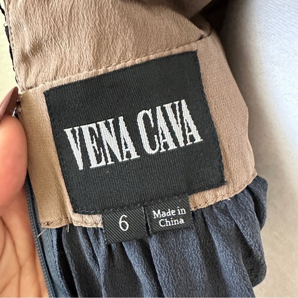 VENA CAVA Navy Knit Inyo V-Back Cocktail Dress in Black Navy Sz. 6 - Picture 2 of 7